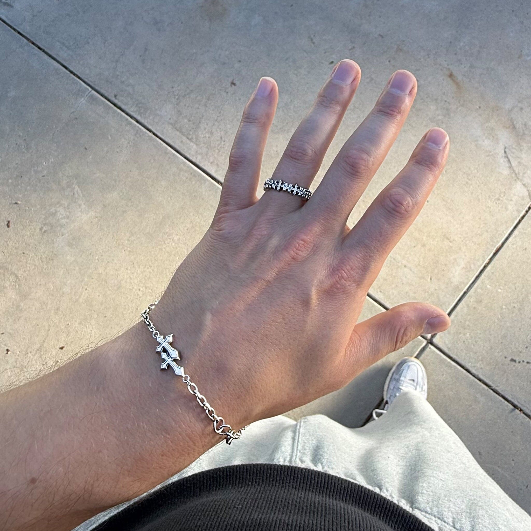 ETERNAL CROSS BAND RING