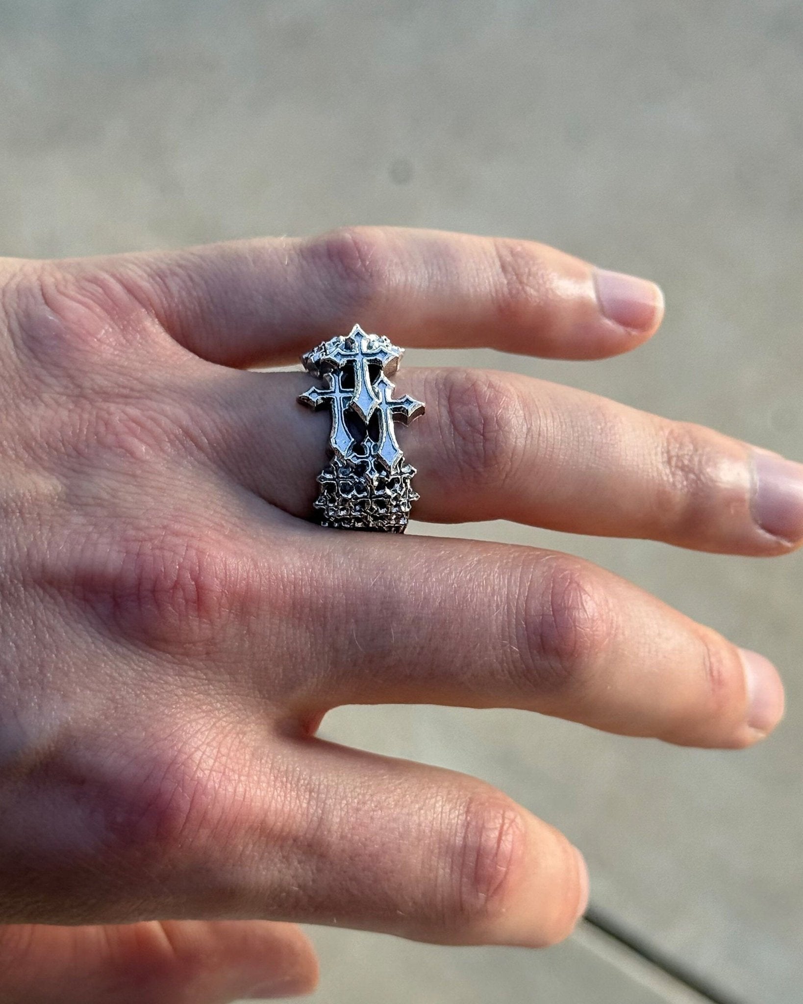 GRAVEYARD CROSS RING