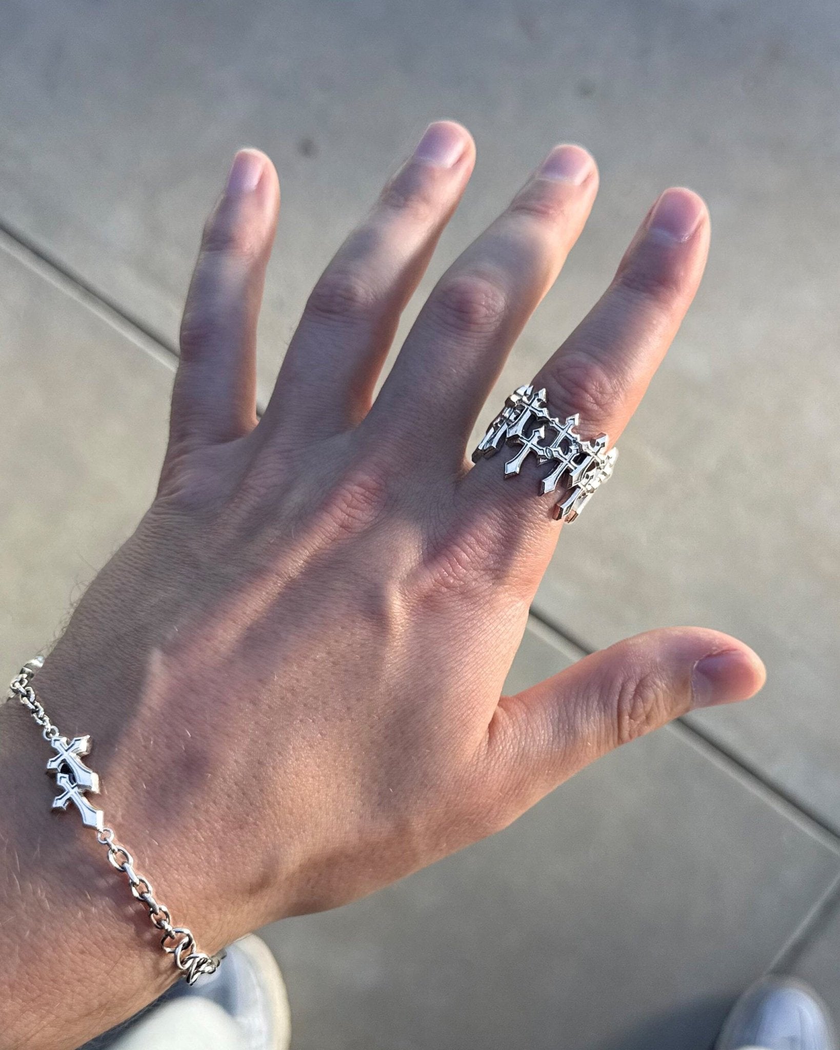 INFINITY CROSS RING