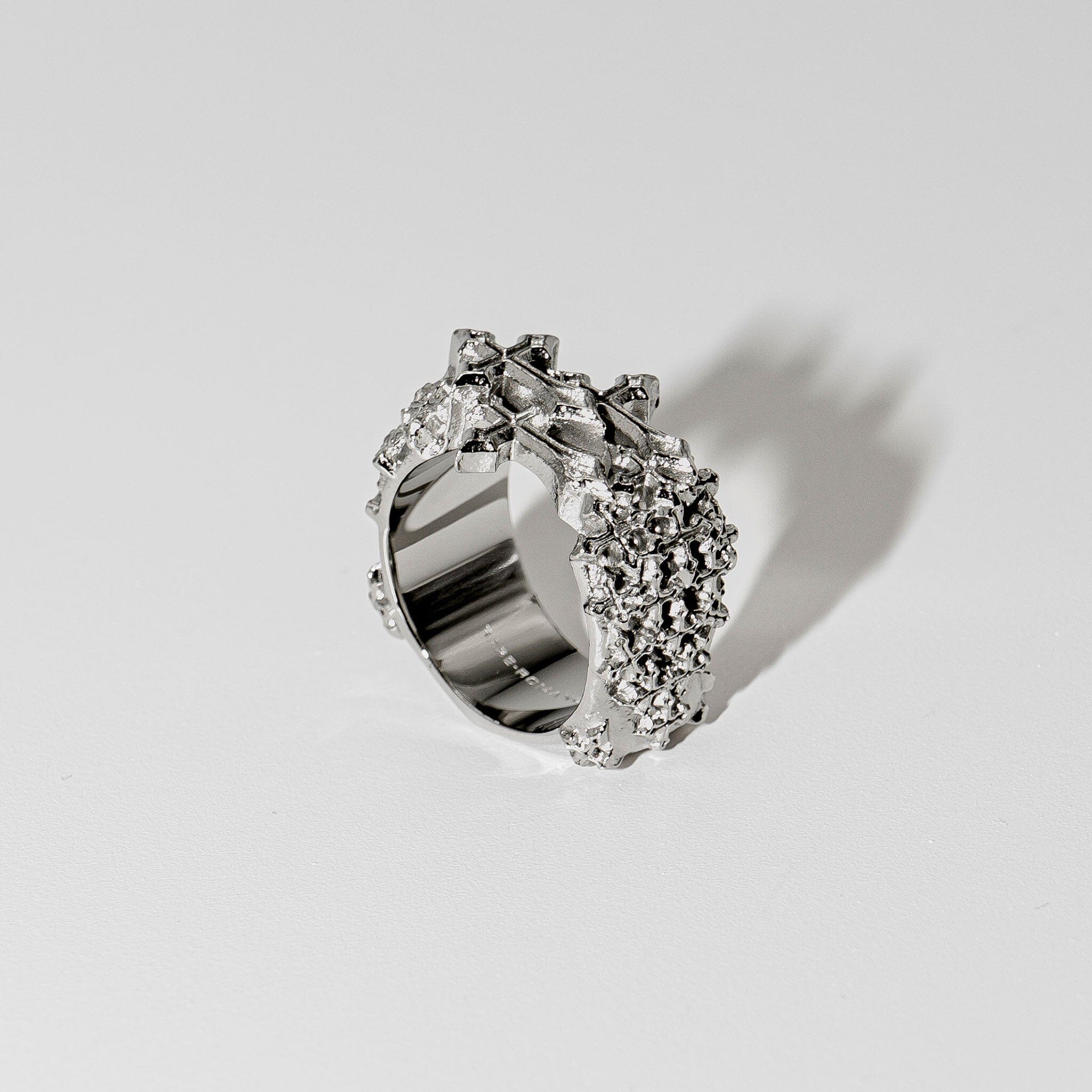 GRAVEYARD CROSS RING