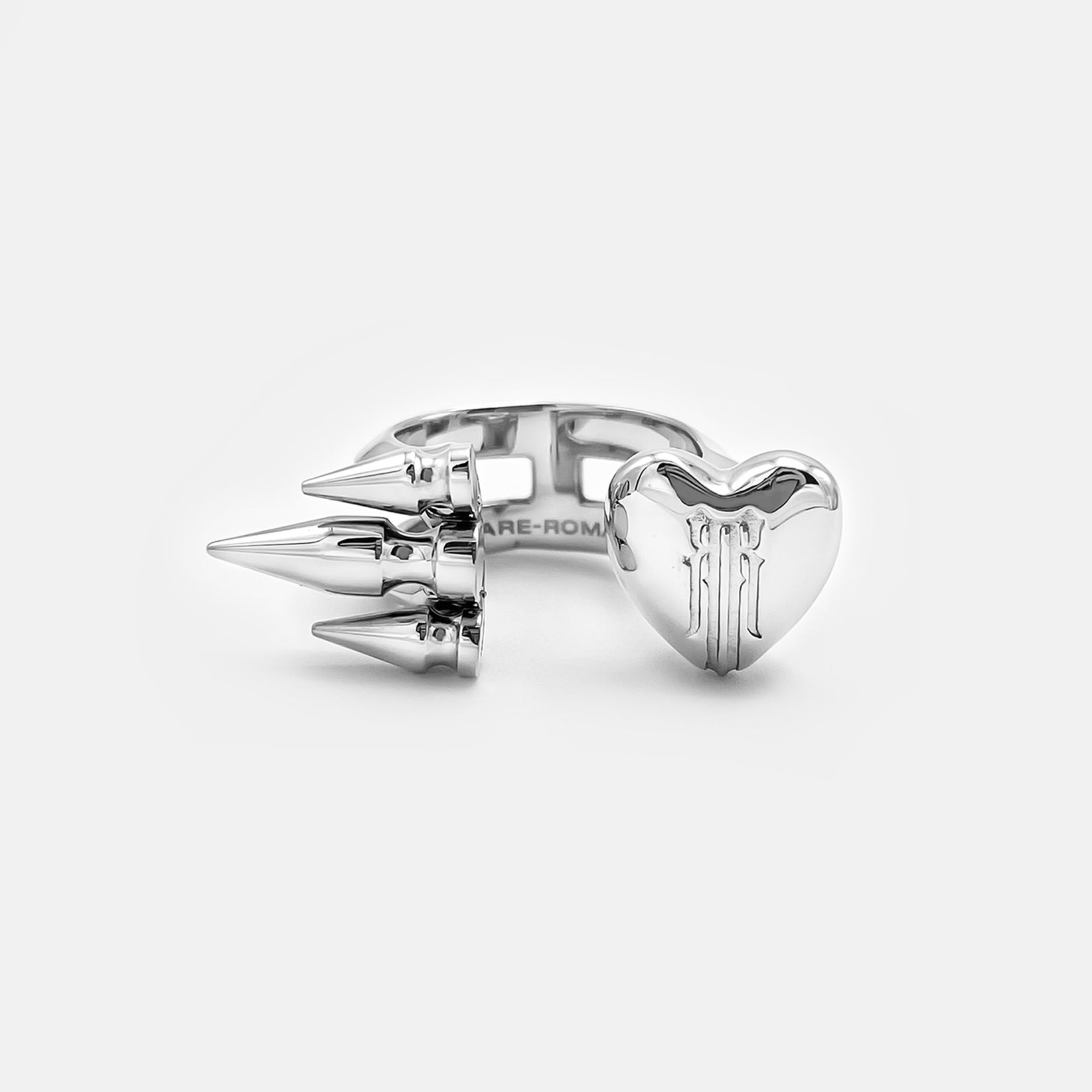 SPIKE HEART RING