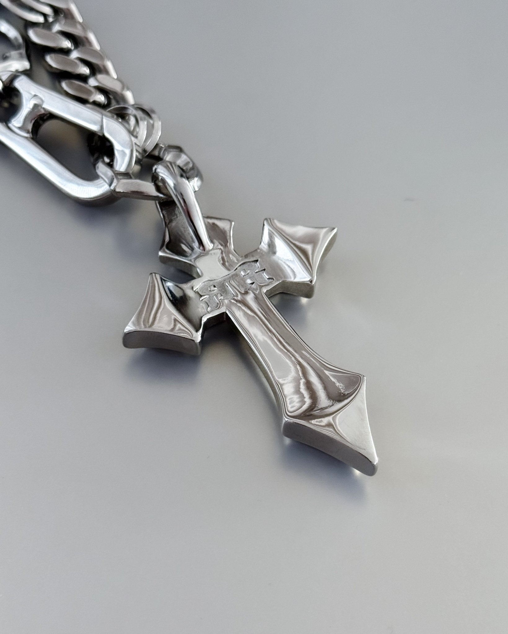 MEGA CROSS CHAIN