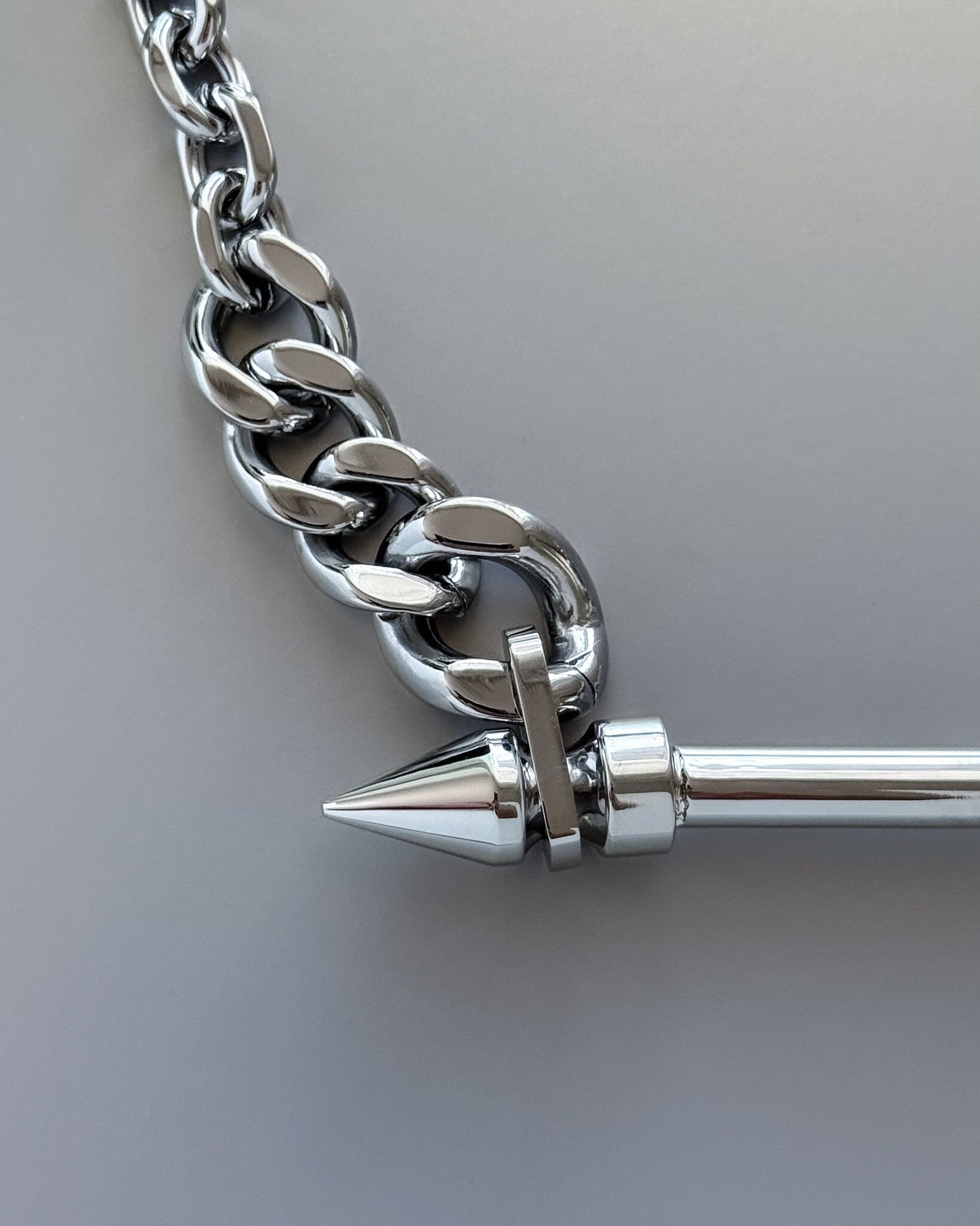 SPIKE BARBELL STATEMENT CHAIN