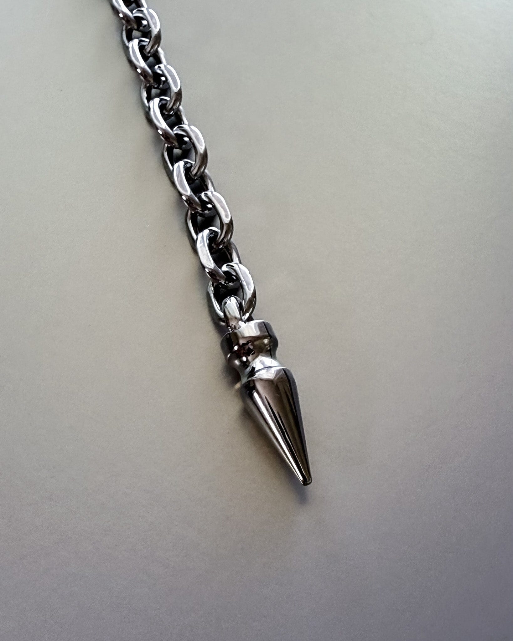 SPIKE PEARL CHAIN