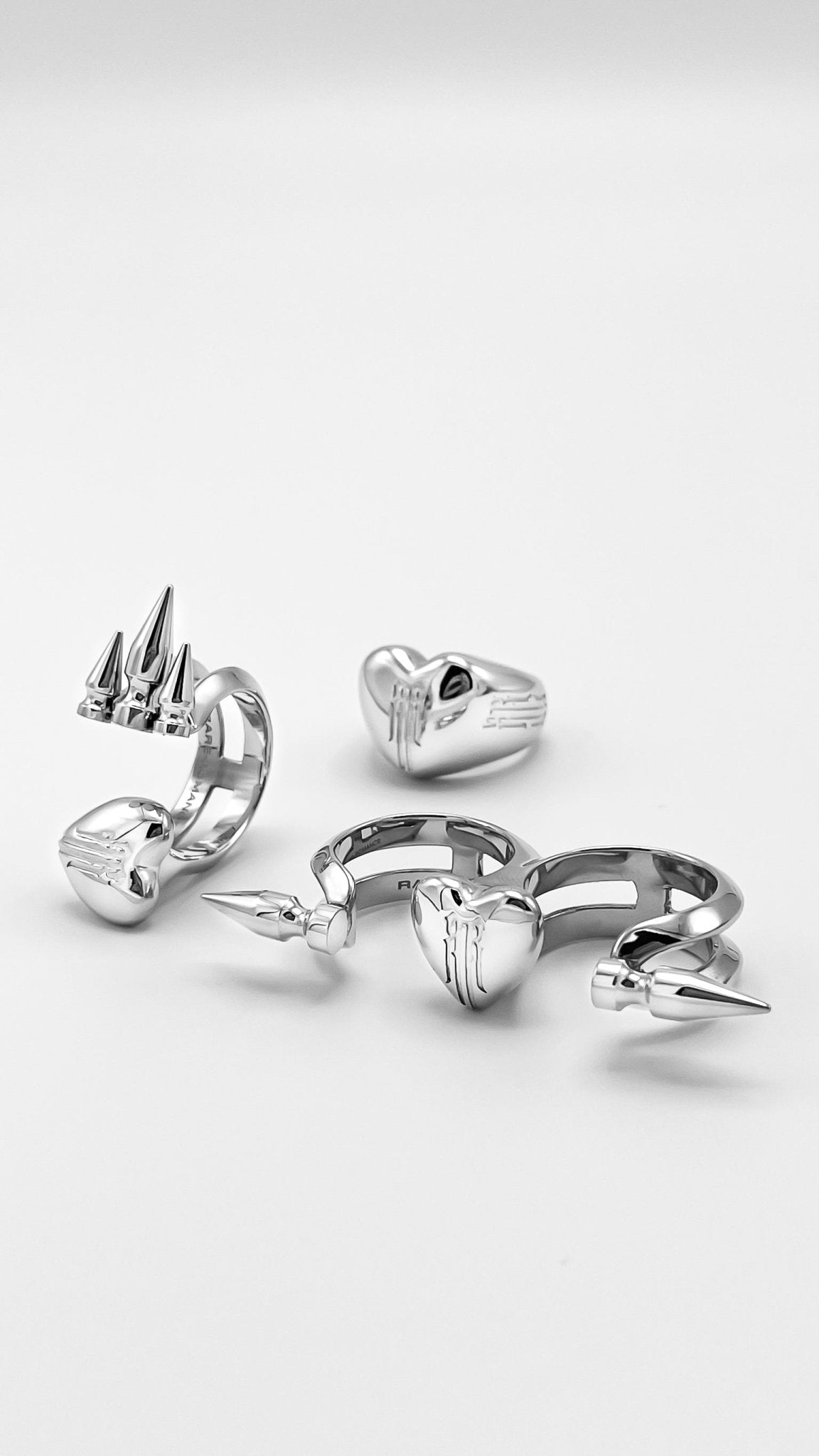 HEART RING