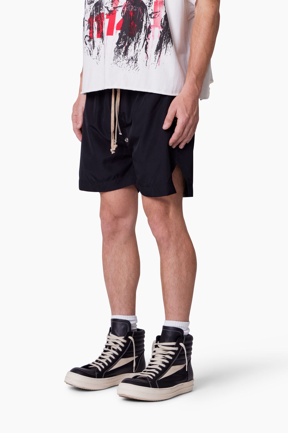 Lightweight Zippered Shorts - Black