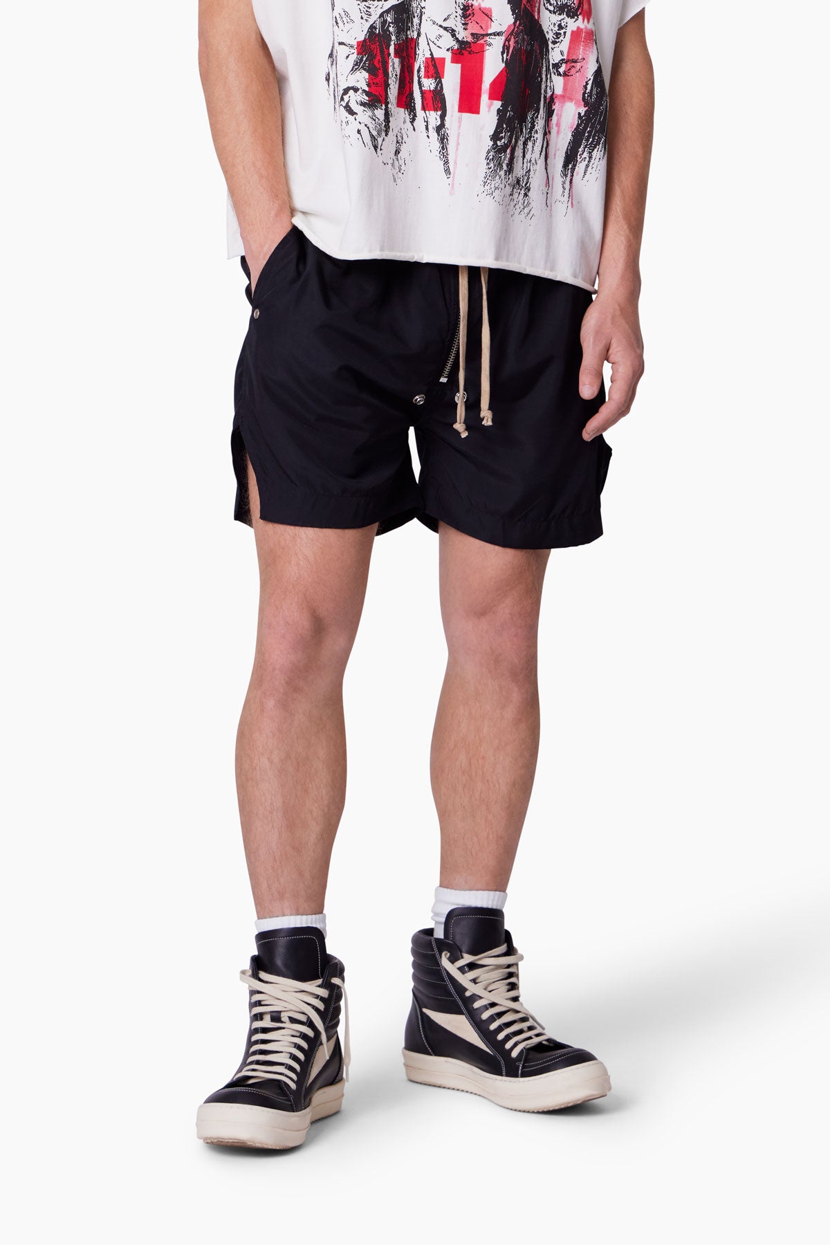 Lightweight Zippered Shorts - Black