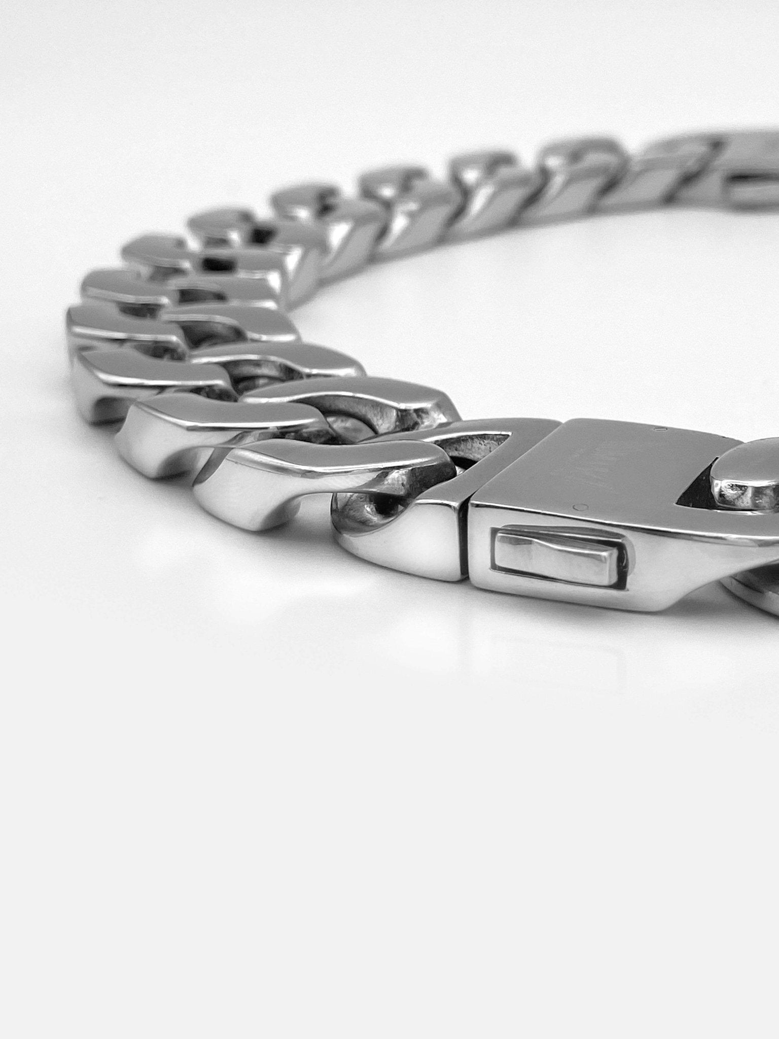 CHUNKY CUBAN BRACELET