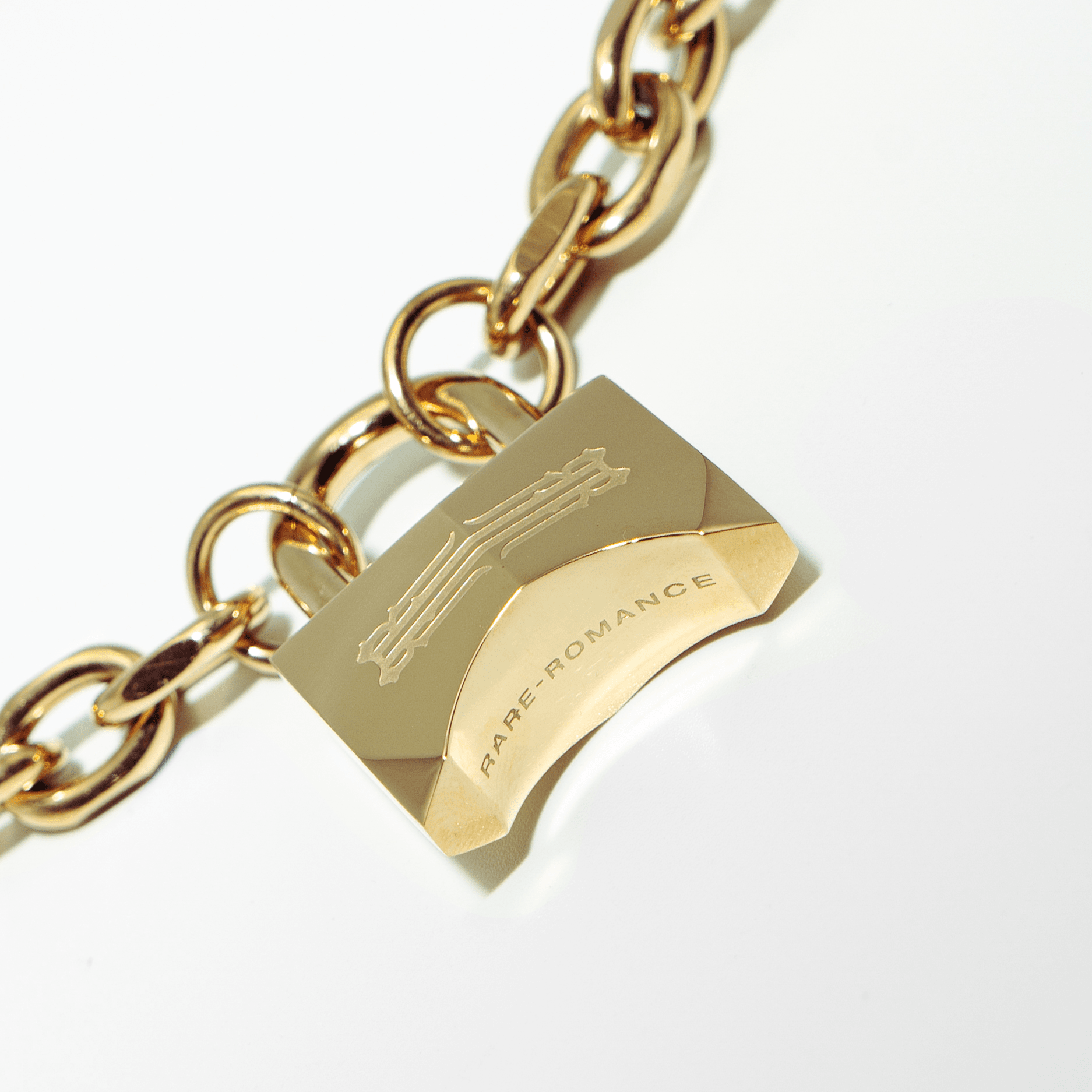 VAULTED PADLOCK CHAIN