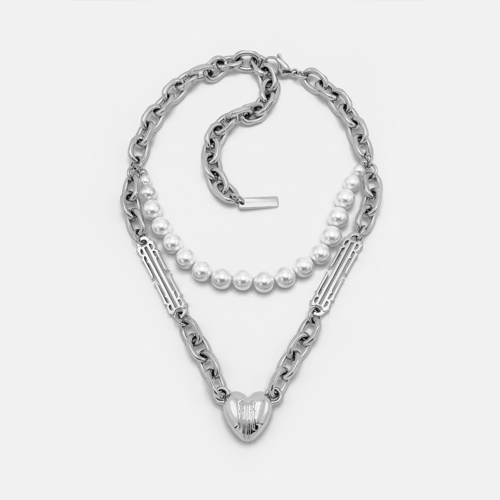 HEART STATEMENT PEARL CHAIN