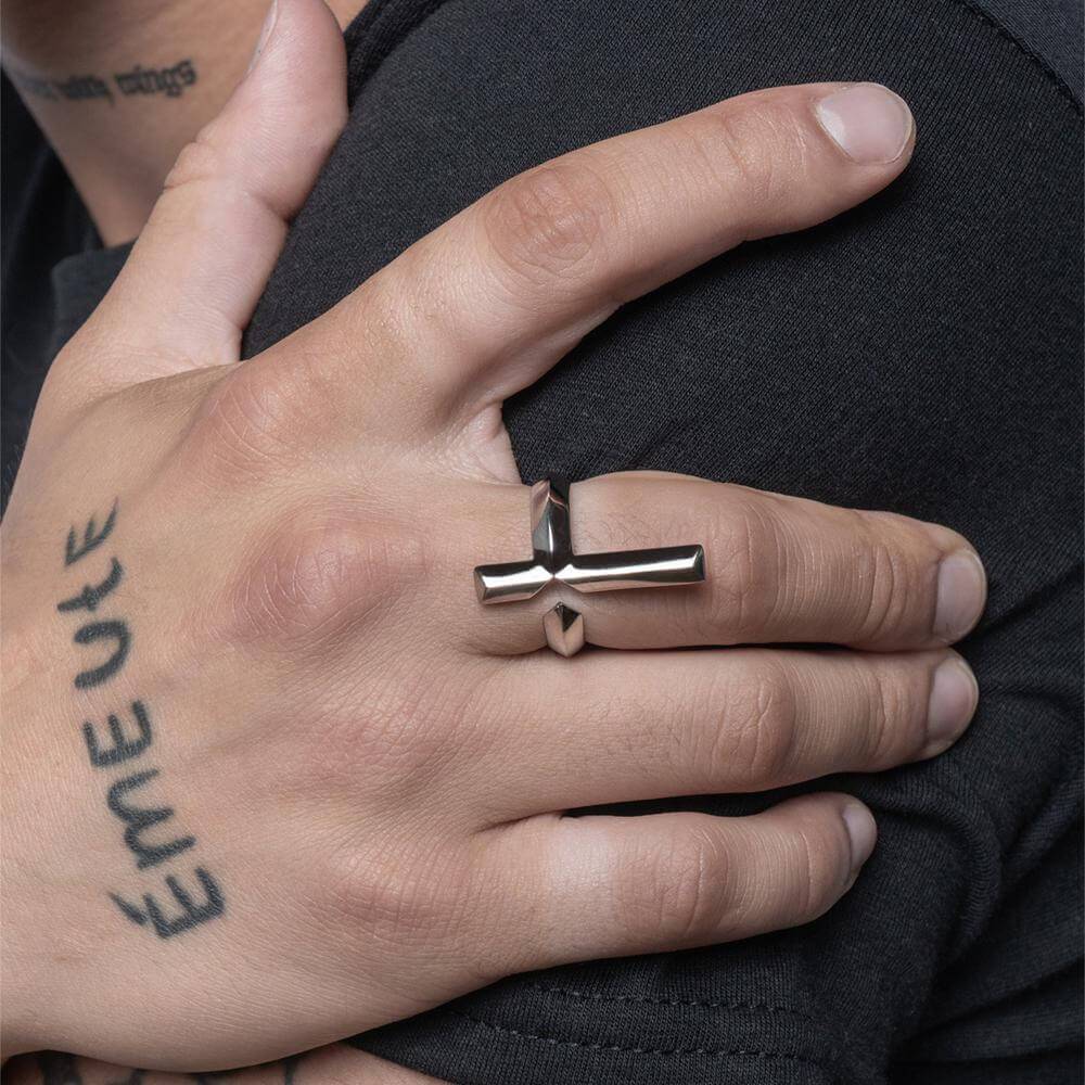 CROSS RING