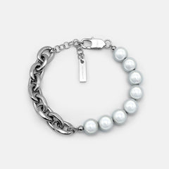 REFLECTIVE PEARL BRACELET